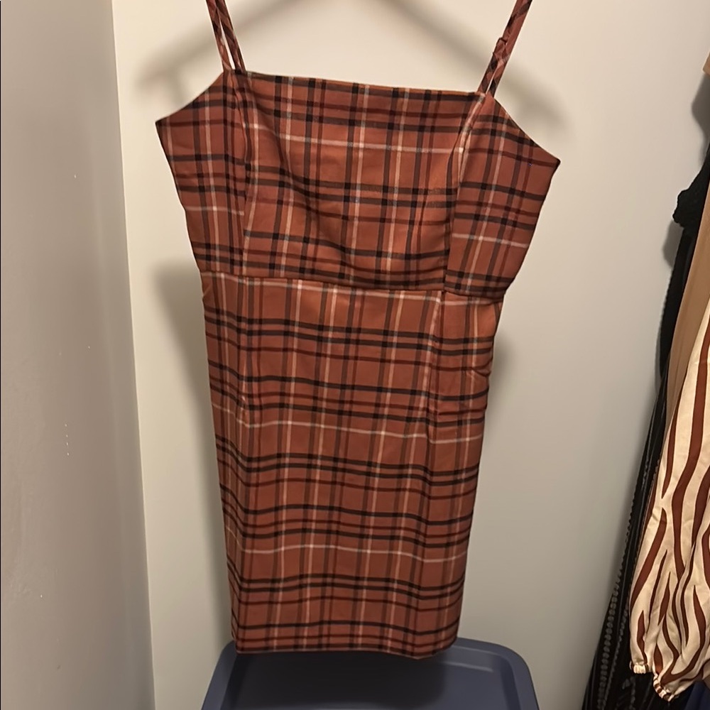 Forever 21 Red and Orange Sheath Mini Dress